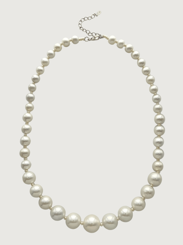 Nura Graduating Pearl Necklace in 925 Sterling Silver