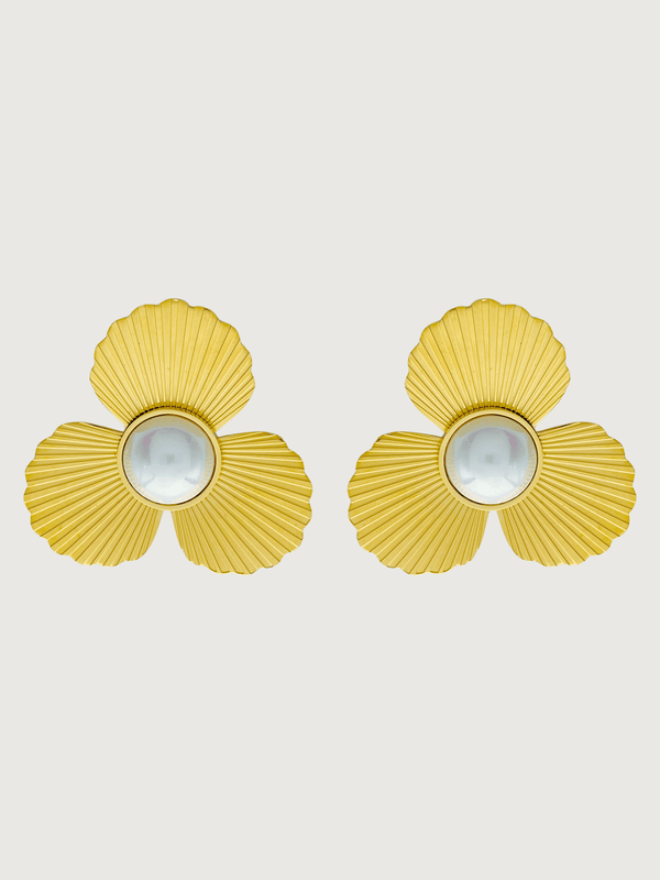 Louise Pearl Stud Earrings in 18K Gold Plated Metal