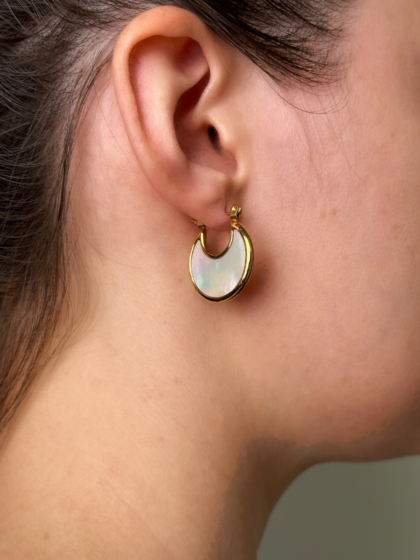 Joana Pearl Hoop Earrings in 18k Gold Plated Metal